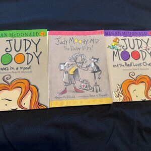 JUDY MOODY MD, CHAPTER BOOKS, YOUNG READERS AGES 8-9